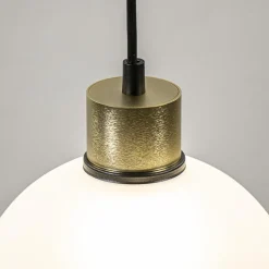Chique 3-lichts hanglamp rond zwart-goud + opaal glas><noscript><img width=