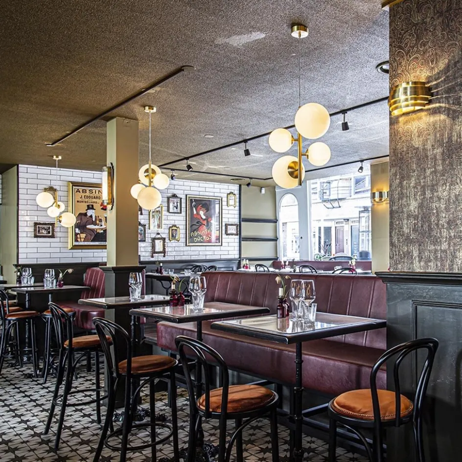 Hanglamp 4L brass met opaal bolglas>Straluma Hot