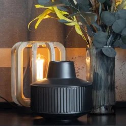 Industriële tafellamp houten kooi met mat zwart><noscript><img width=