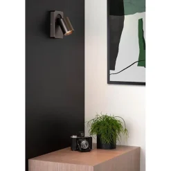 LED wandspot zwart staal met USB aansluiting><noscript><img width=