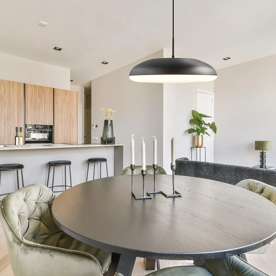 Mat zwarte hanglamp koepel met witte kap>Straluma Clearance