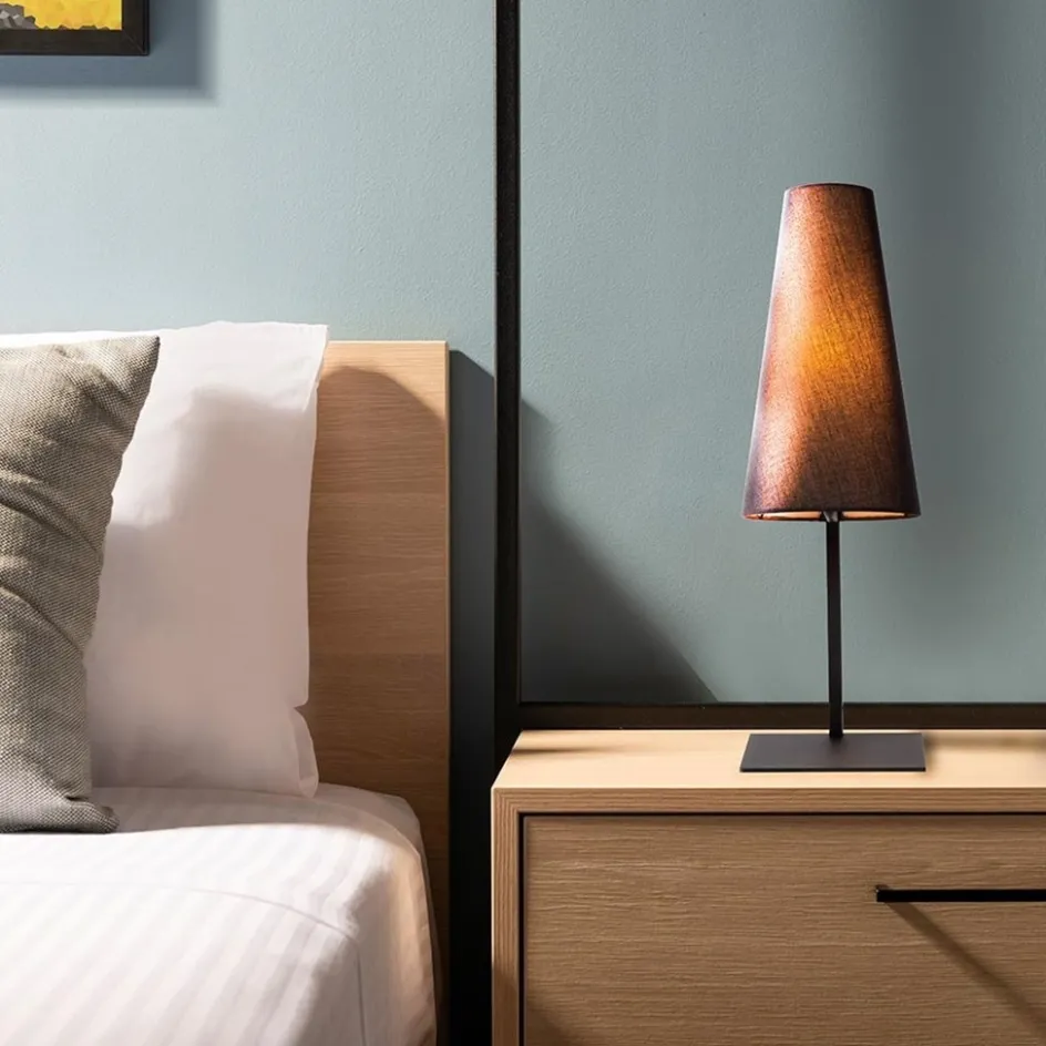 Mat zwarte tafellamp inclusief zwarte kap>Straluma