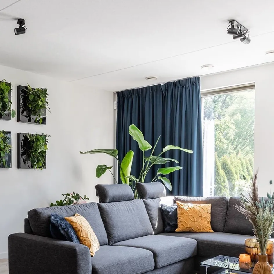 Plafondspot 3L op balk zwart>Straluma Outlet