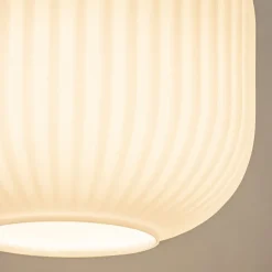 Ronde plafondlamp retro zwart met wit glas><noscript><img width=