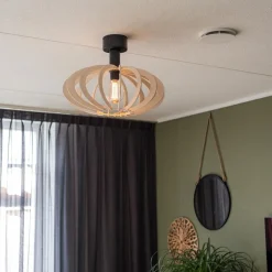 Scandinavische plafondlamp mat zwart met houten kap><noscript><img width=