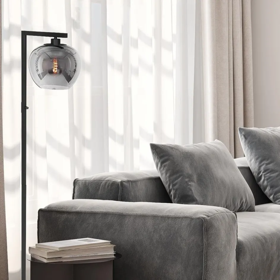 Strakke vloerlamp zwart met smoke glazen kap>Straluma Online