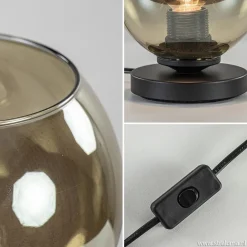 Trendy tafellamp met smoke glazen kap><noscript><img width=