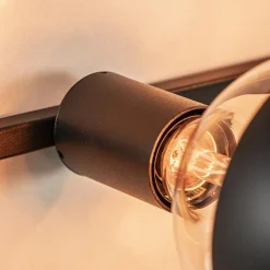 Vierkant wandrek met plantenpotten en E27 fittingen><noscript><img width=