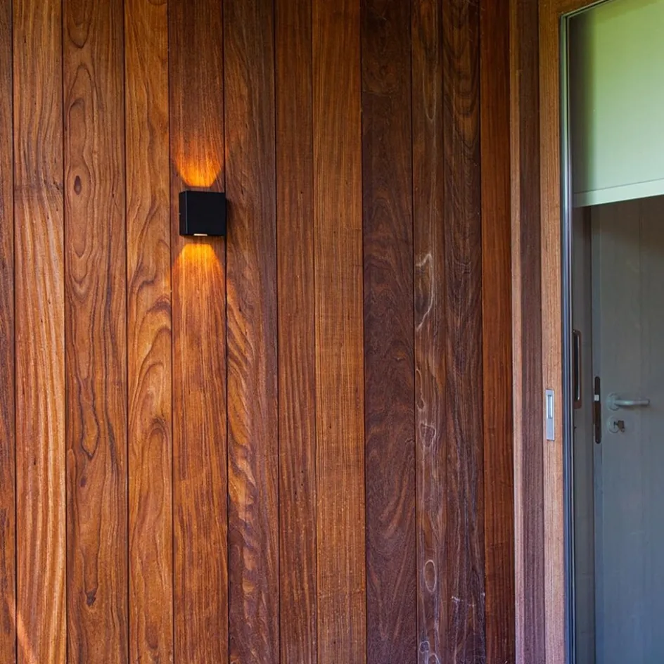 Vierkante LED buitenlamp wand zwart up+down>Straluma Hot