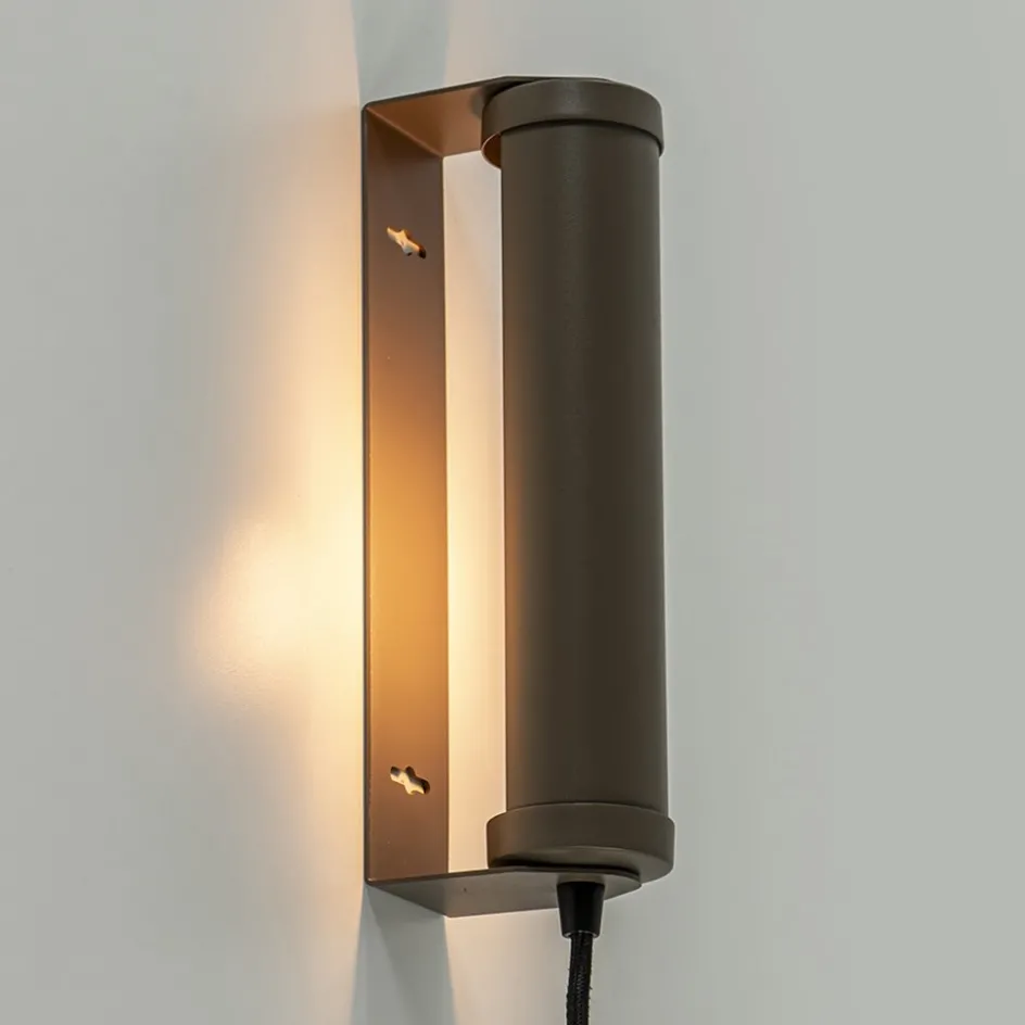 Wandlamp mat bruin met draaibare kap>Straluma Hot