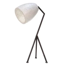 Zwarte driepoot tafellamp met witte schelpenkap>Straluma Hot